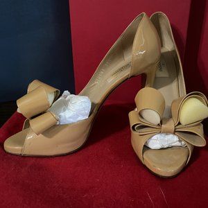 Valentino Garavani Bow Nude Patent platform heels Size 8.5